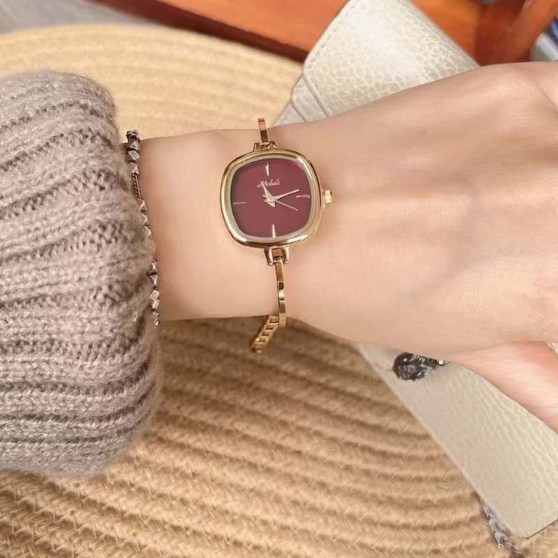 Mishali M24047 Bracelet Watch-  Golden Bracelet Wine Red Face – view 3