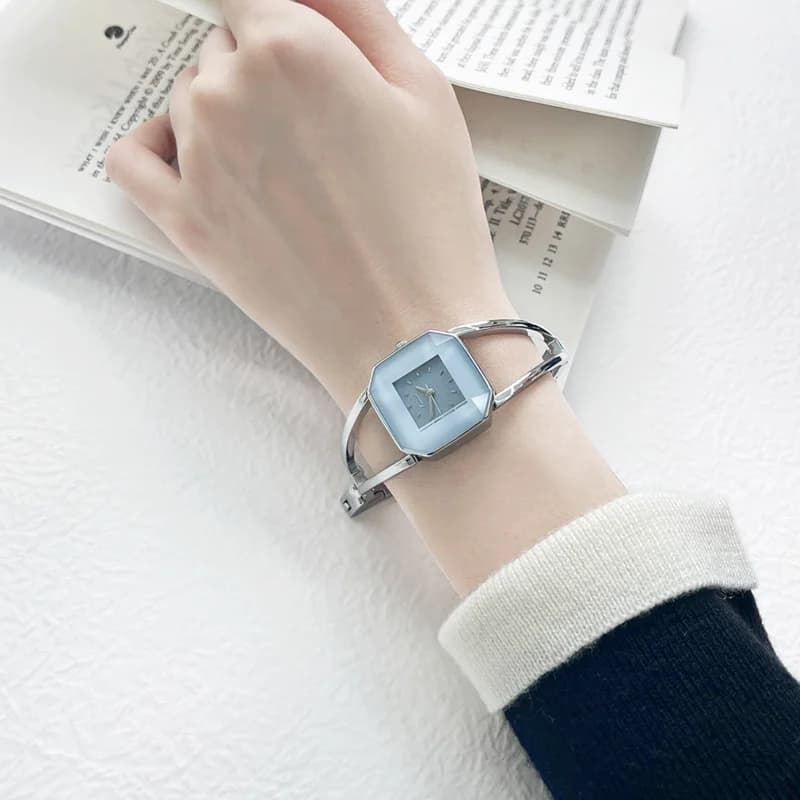Kimio K6636S Luxury Ladies Japanese Quatz Watch-Silver Bracelet Ice Blue Face – view 3