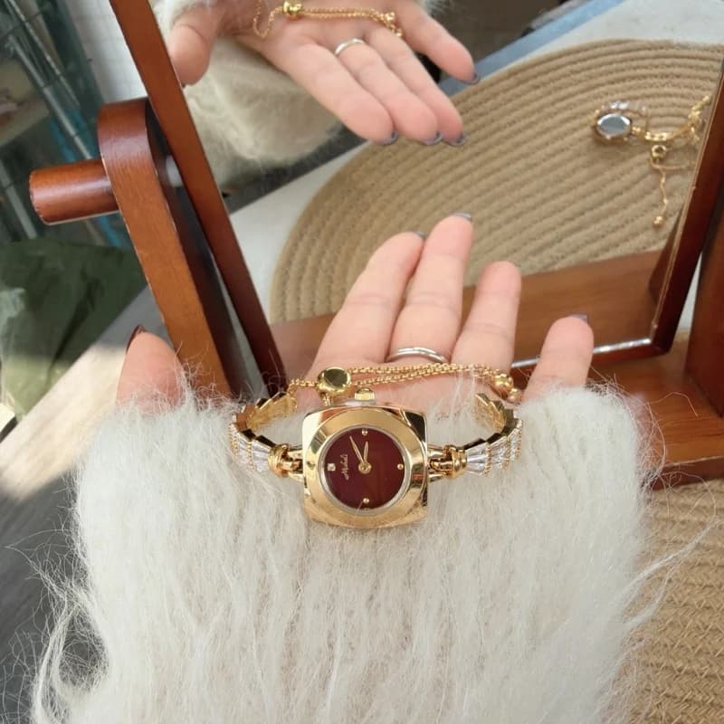 Mishali M25125 Luxury Bracelet Watch- Golden & Maroon – view 2