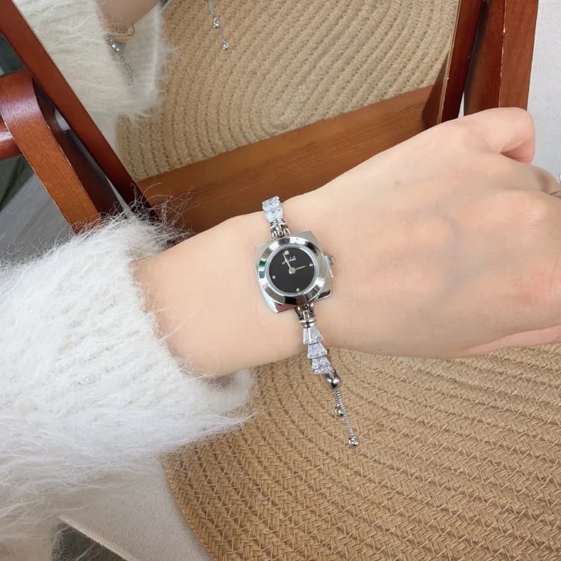 Mishali M25125- Silver & Black – view 2