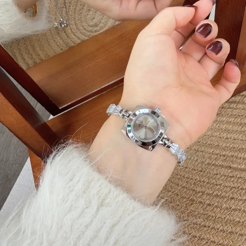 Mishali M25125- Silver & Gray – view 3