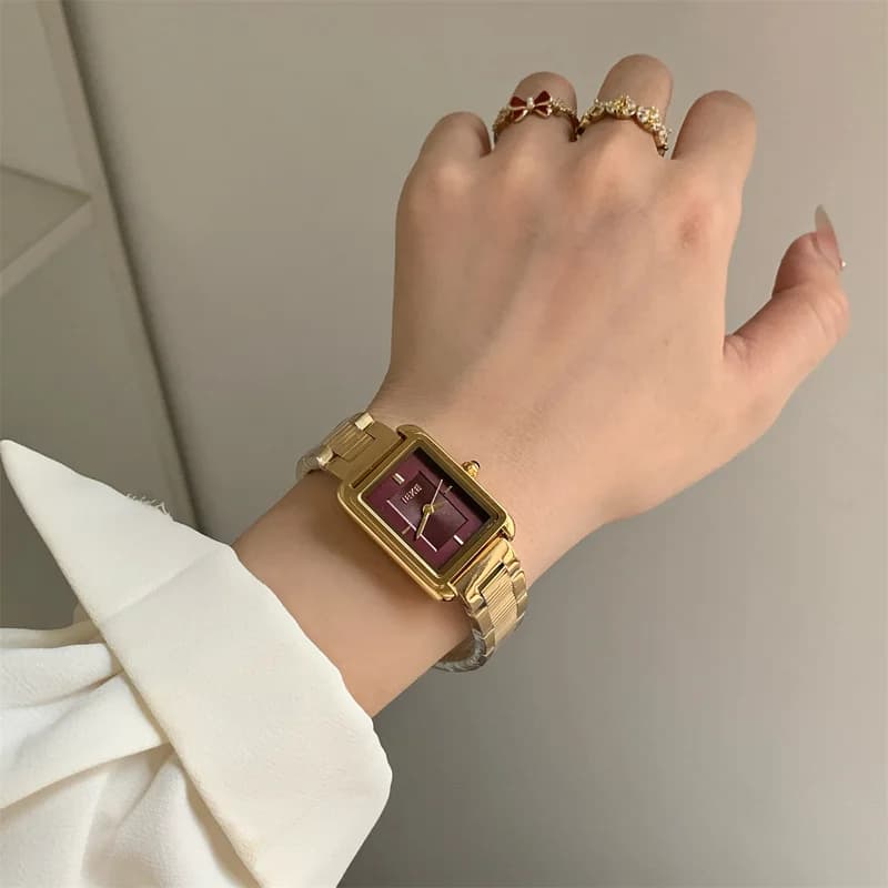 IEKE 88116 Maroon rectangular Women's watch – view 2