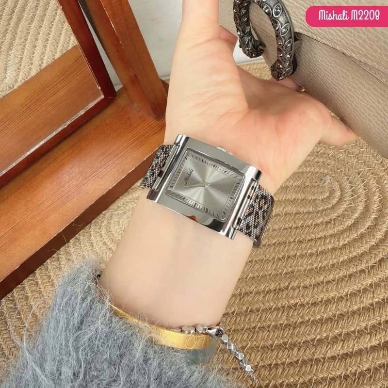 Mishali M2208 Leopard design Women's Watch-Silver – view 2