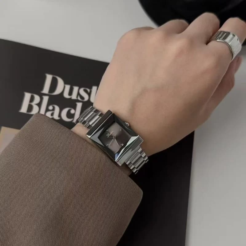 Scottie ladies watch