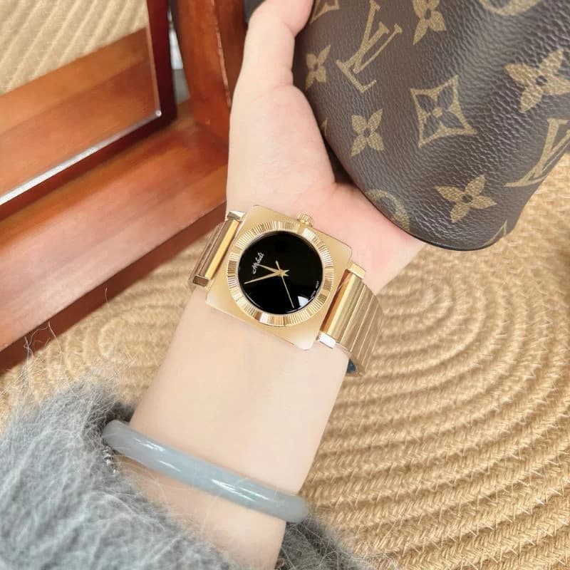 Mishali M2507 - Golden Bracelet Black Face – view 4