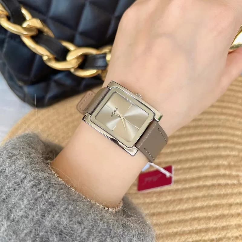 Mishali M21026 Gray Leather Belt Silver Face – view 3