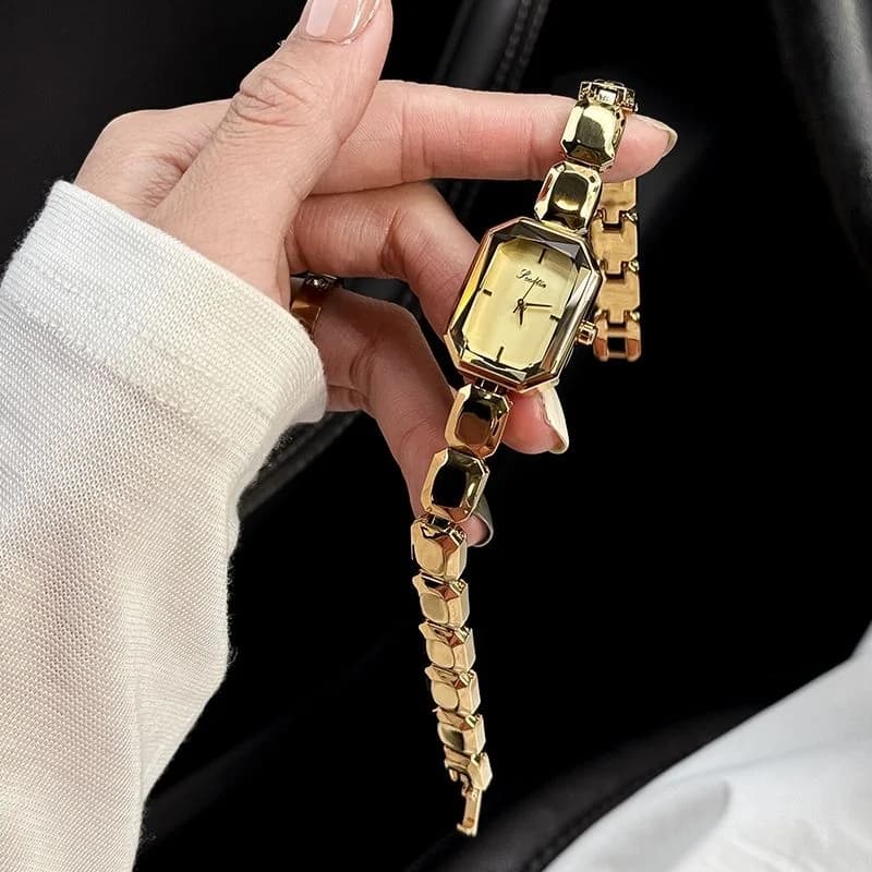 Scottie 9610H Golden Bracelet Golden Face – view 2