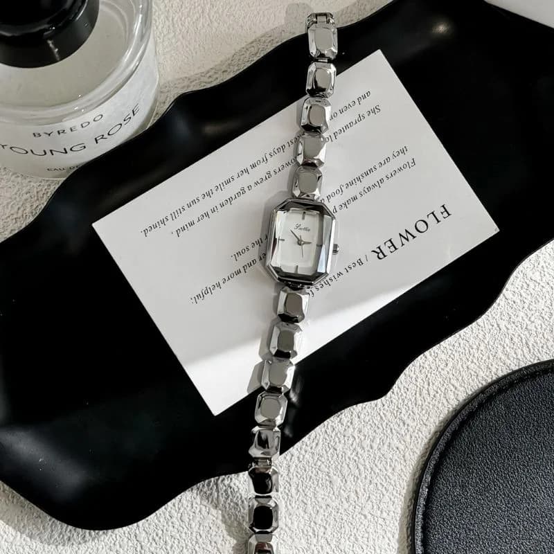 Scottie 9610H Silver Bracelet Silver Face – view 2