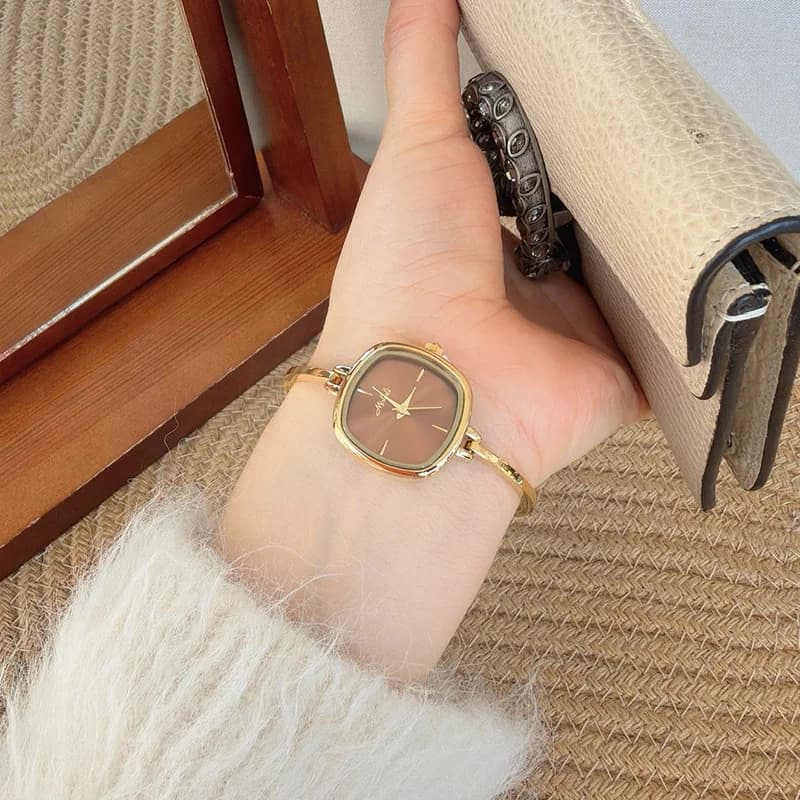 Mishali M24047 Bracelet Watch Golden Bracelet Brown Face – view 2
