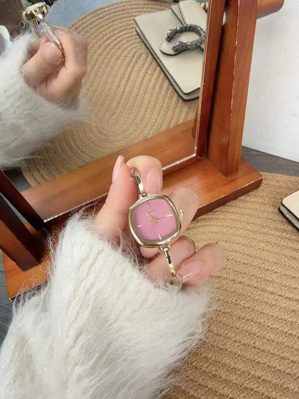 Mishali M24047 Bracelet Watch Golden Bracelet Pink Face – view 3
