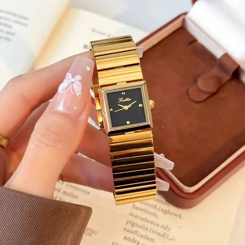 Scottie 9775 Golden Bracelet Black Face