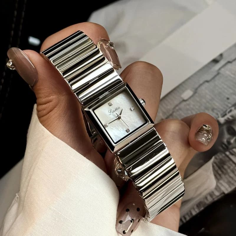 Scottie 9775 Silver Bracelet White Face – view 2
