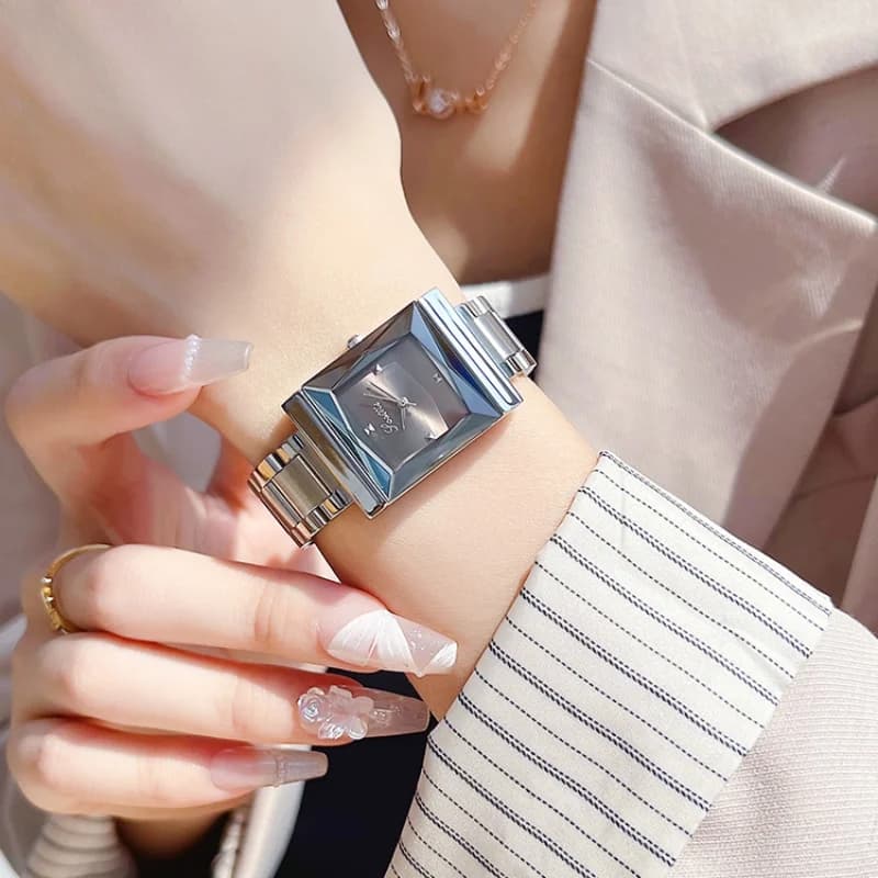 Scottie ladies watch